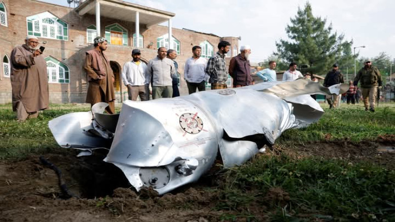 কাশ্মীরে তিনটি যুদ্ধবিমান বিধ্বস্ত: ভারতীয় কর্মকর্তাদের আনু